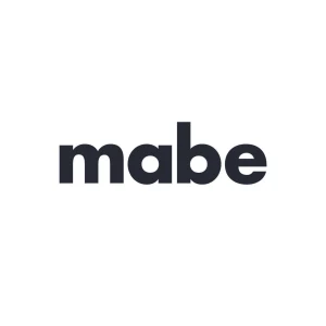 Reparación de refrigeradores Mabe; logo en blanco y negro de la marca